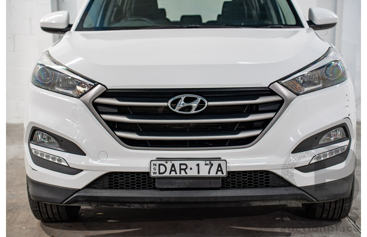 8/2015 Hyundai Tucson Active X (FWD) TL 4d Wagon Pure White 2.0L