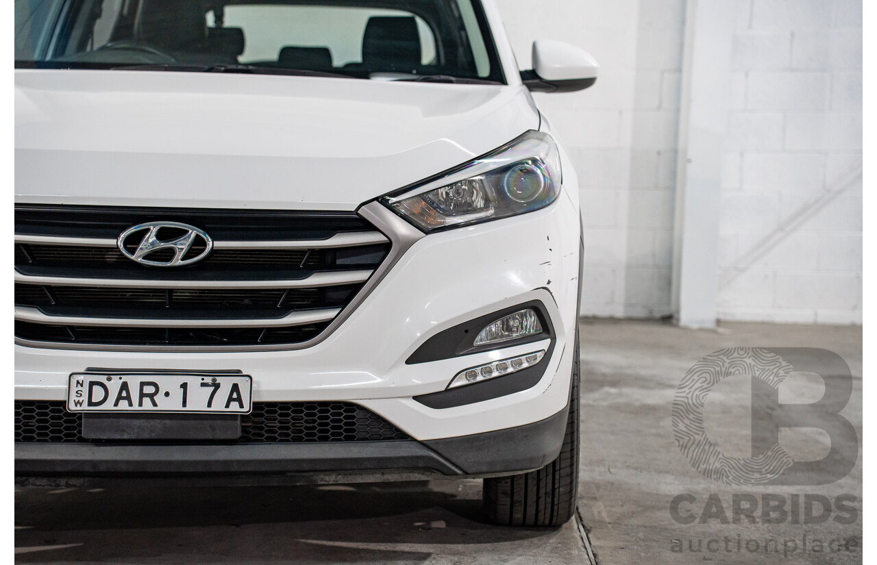 8/2015 Hyundai Tucson Active X (FWD) TL 4d Wagon Pure White 2.0L