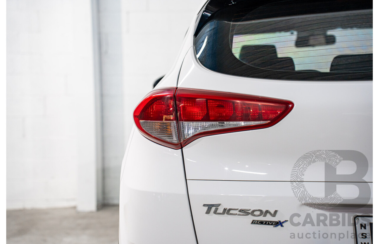 8/2015 Hyundai Tucson Active X (FWD) TL 4d Wagon Pure White 2.0L