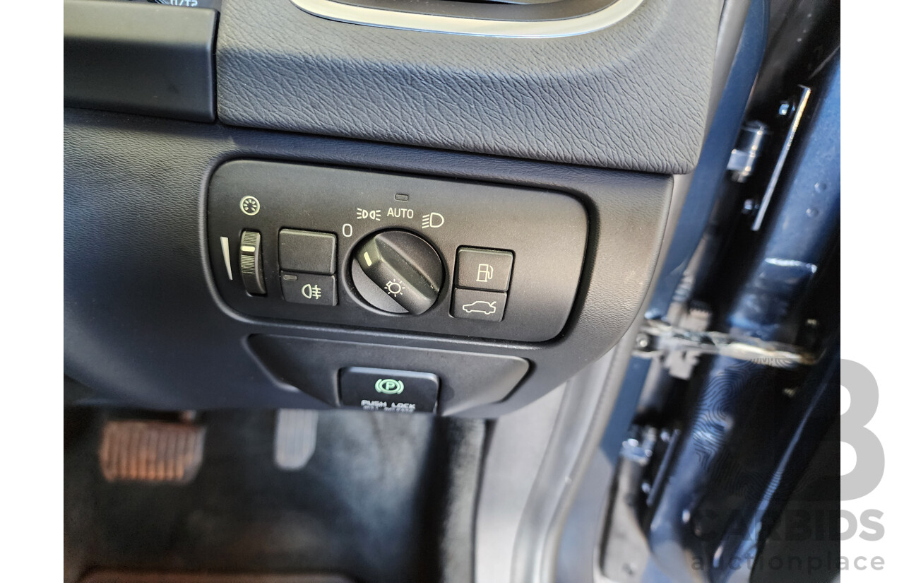 1/2013 Volvo V60 D3 Teknik F MY12 4d Wagon Blue 2.0L