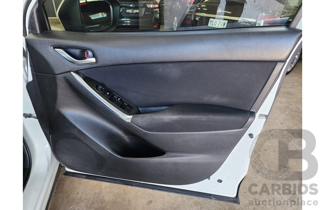 8/2012 Mazda Cx-5 MAXX Sport (4x4)  4d Wagon White 2.2L