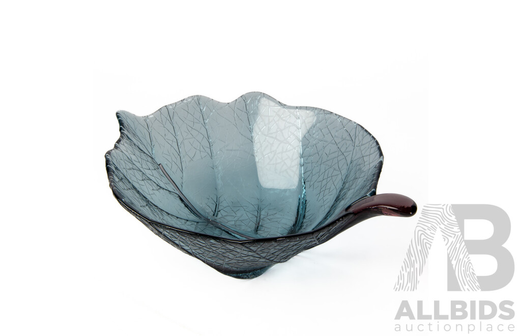 Mats Jonasson Leaf Glass Bowl