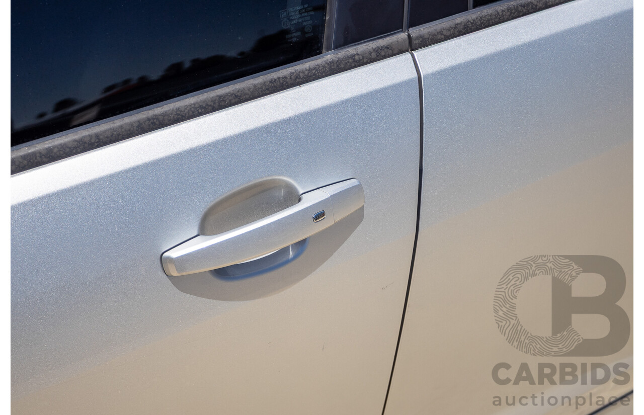 8/2016 Holden Commodore SV6 Black Edition VFII MY16 4D Sportwagon Nitrate Silver V6 3.6L