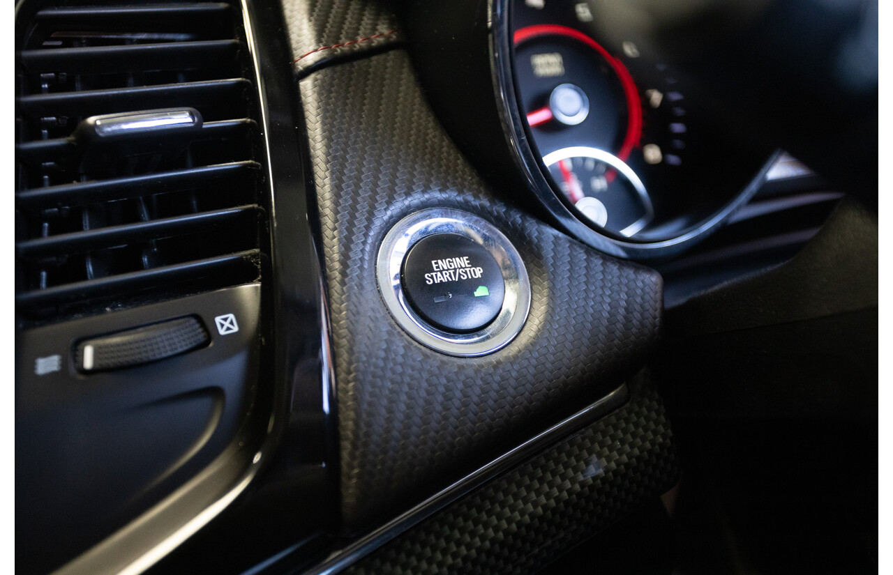 8/2016 Holden Commodore SV6 Black Edition VFII MY16 4D Sportwagon Nitrate Silver V6 3.6L