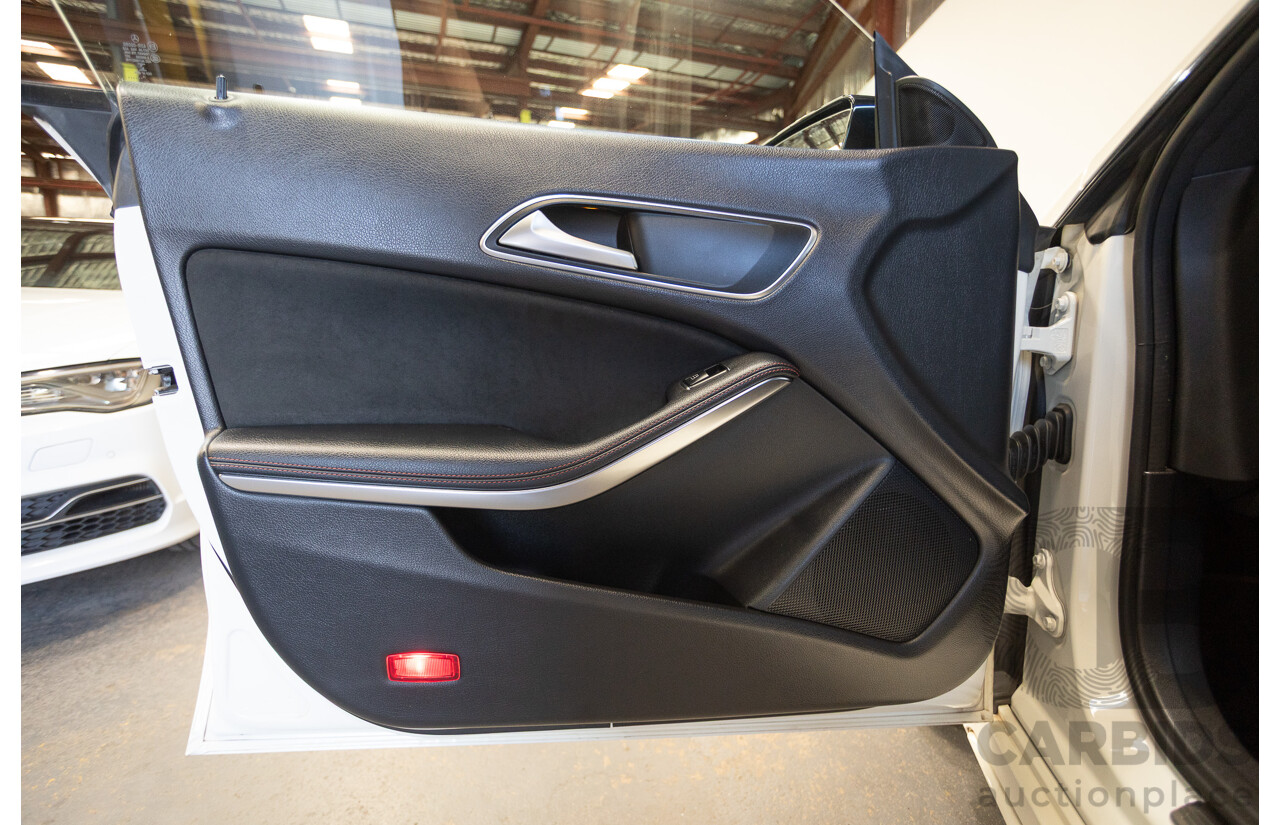 10/2014 Mercedes-Benz CLA200 117 4D Coupe Calcite White Turbo 1.6L