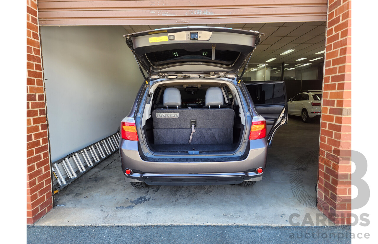 12/2008 Toyota Kluger Grande (4x4) GSU45R 4d Wagon Grey 3.5L