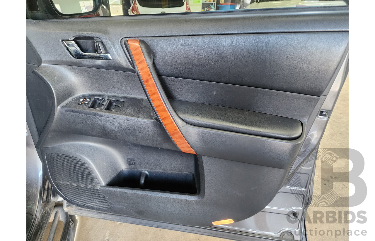 12/2008 Toyota Kluger Grande (4x4) GSU45R 4d Wagon Grey 3.5L