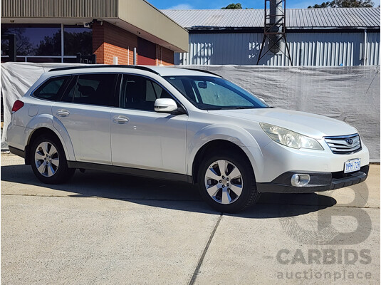 7/2010 Subaru Outback 2.5i MY10 4d Wagon White 2.5L