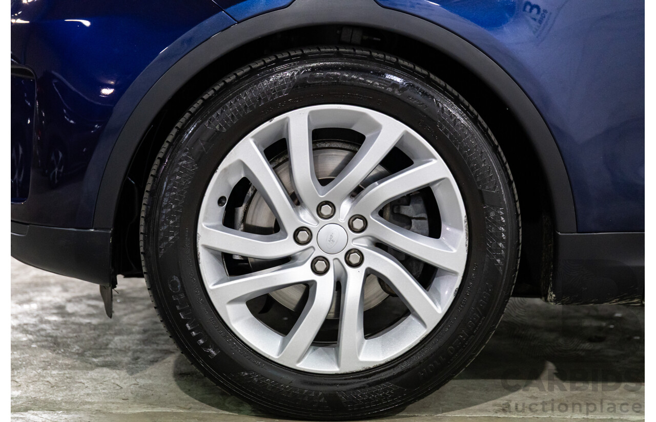 07/2017 Land Rover Discovery TD4 SE (4WD) MY17 4d Wagon Loire Blue Metallic Turbo Diesel 2.0L