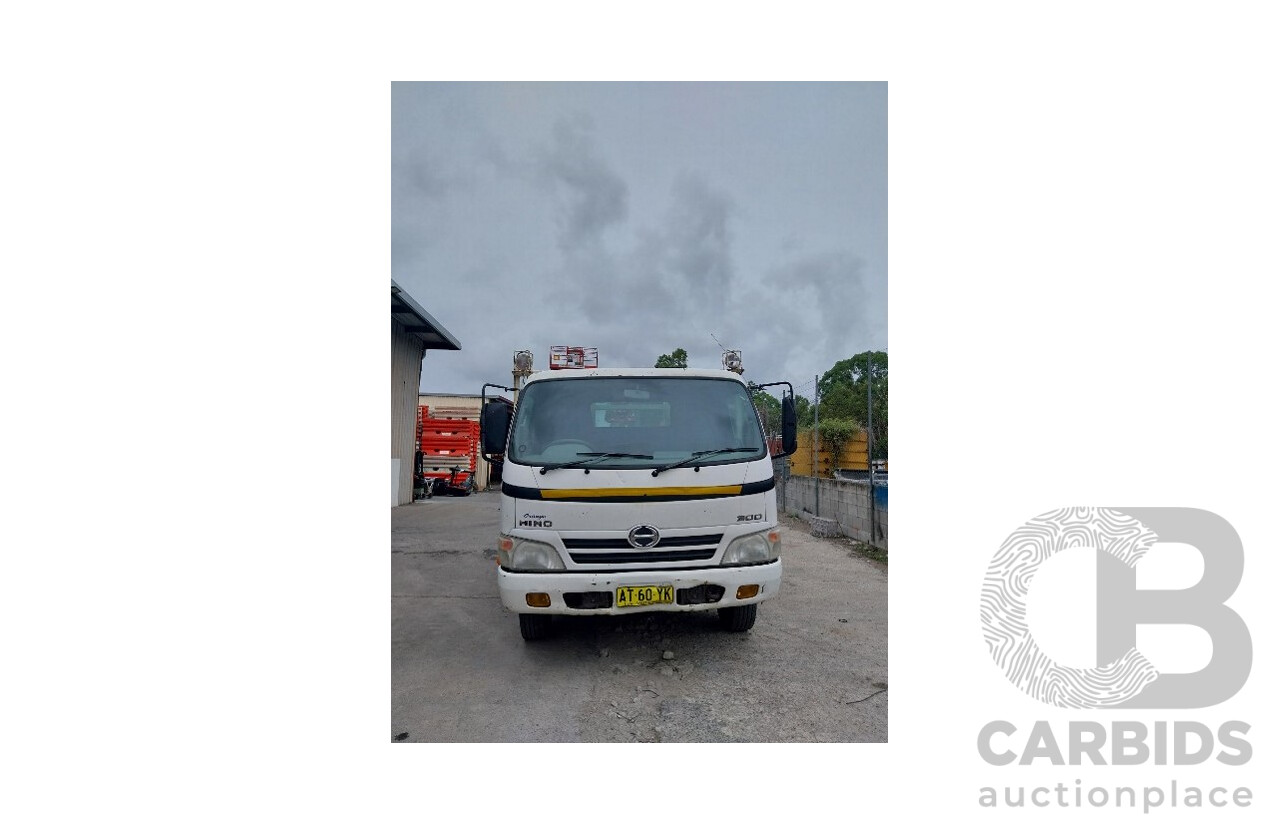 09/2007 Hino 300 Series Trayback Truck 2d Cab Chassis White Turbo Diesel 4.0L