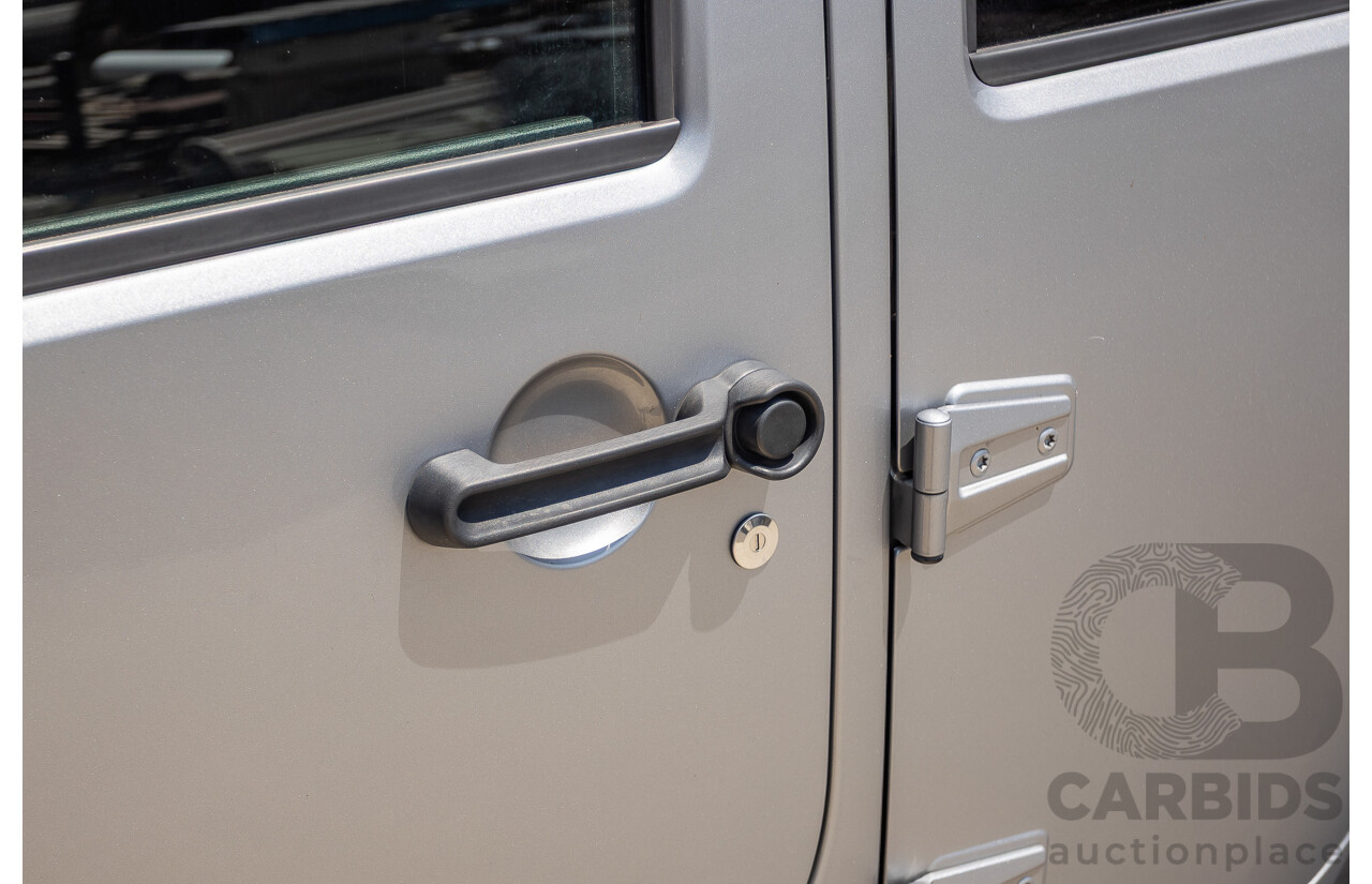 1/2018 Jeep Wrangler Unlimited Overland (4x4) JK MY18 4D Hardtop Billet Silver Metallic V8 5.7L