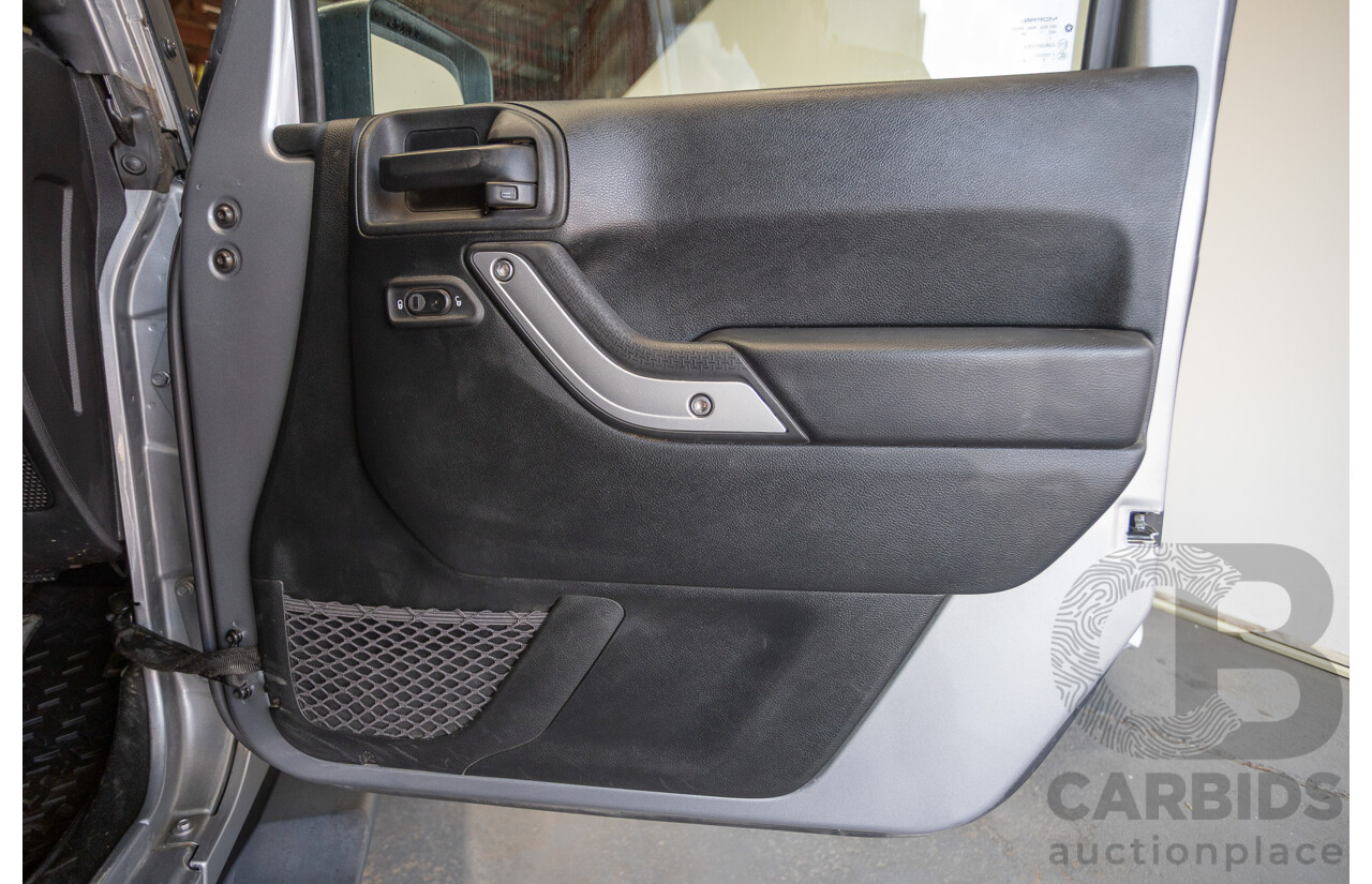 1/2018 Jeep Wrangler Unlimited Overland (4x4) JK MY18 4D Hardtop Billet Silver Metallic V8 5.7L