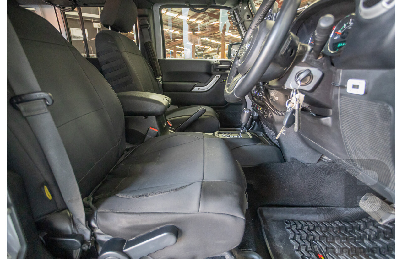 1/2018 Jeep Wrangler Unlimited Overland (4x4) JK MY18 4D Hardtop Billet Silver Metallic V8 5.7L