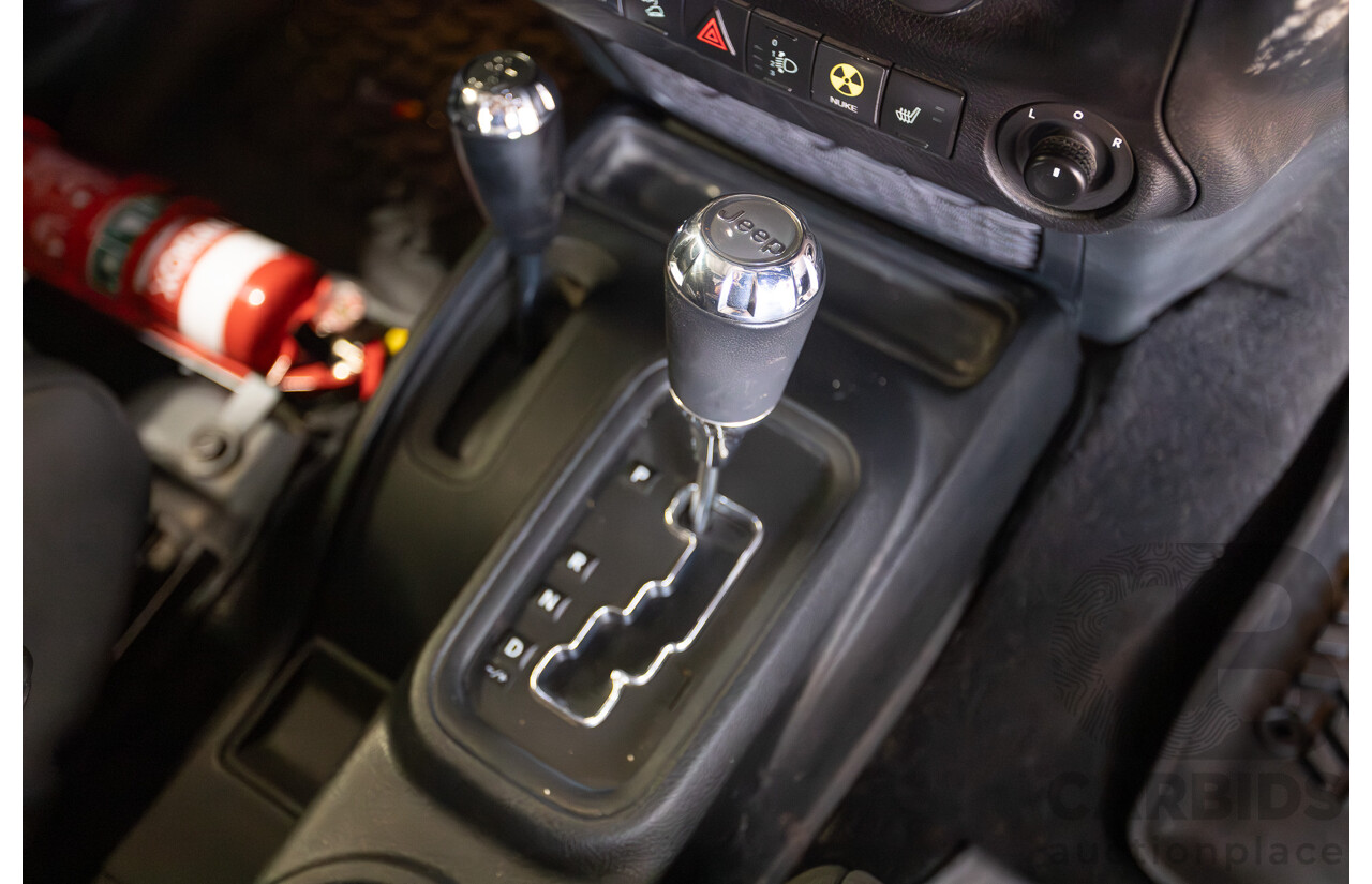 1/2018 Jeep Wrangler Unlimited Overland (4x4) JK MY18 4D Hardtop Billet Silver Metallic V8 5.7L