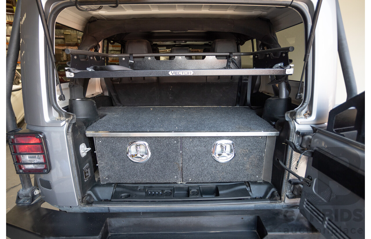 1/2018 Jeep Wrangler Unlimited Overland (4x4) JK MY18 4D Hardtop Billet Silver Metallic V8 5.7L