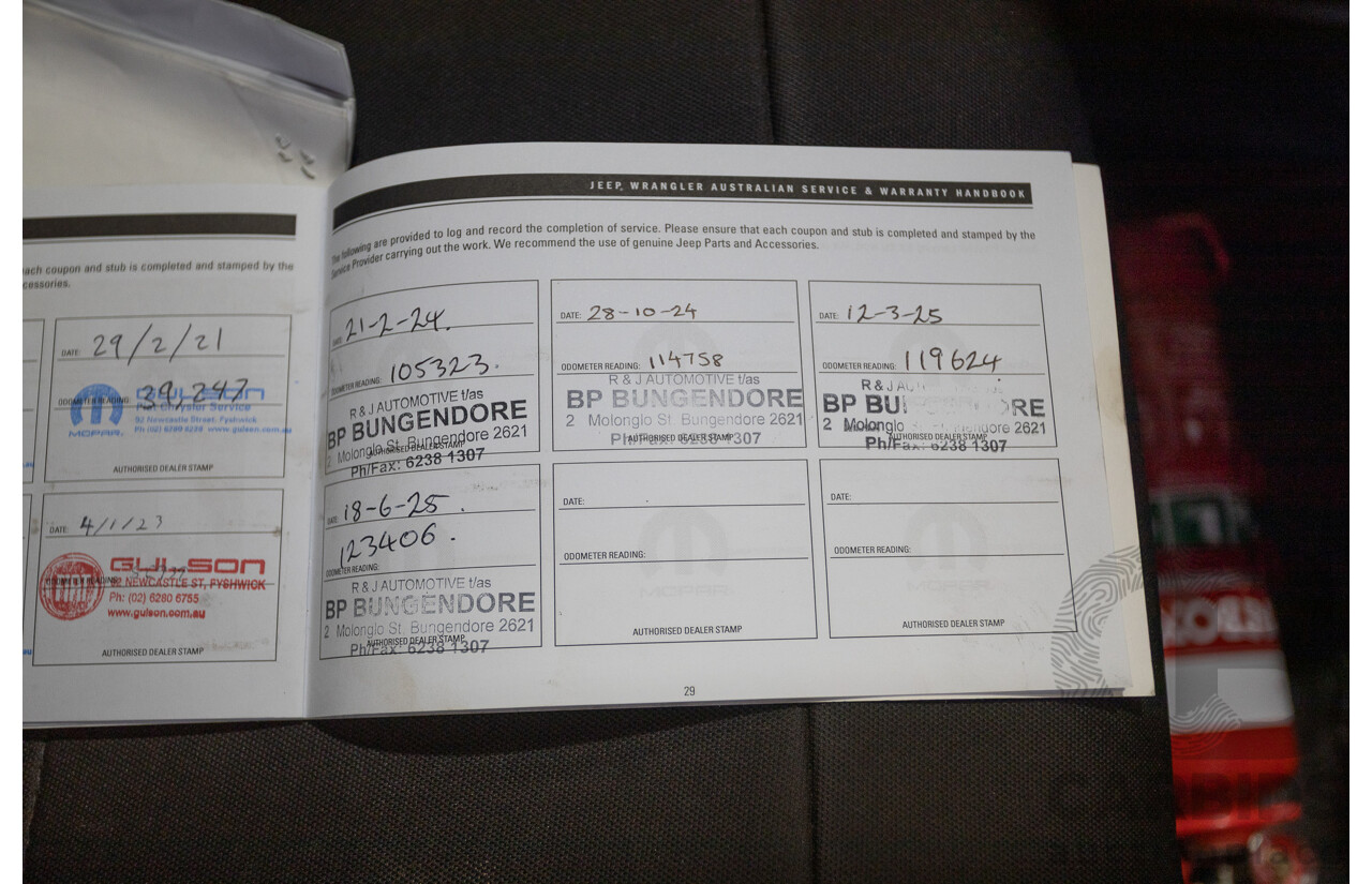 1/2018 Jeep Wrangler Unlimited Overland (4x4) JK MY18 4D Hardtop Billet Silver Metallic V8 5.7L