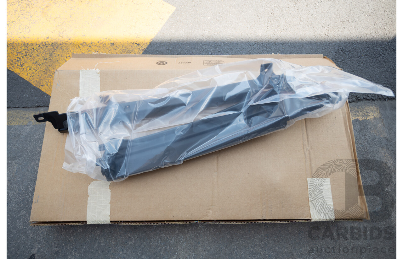 1/2018 Jeep Wrangler Unlimited Overland (4x4) JK MY18 4D Hardtop Billet Silver Metallic V8 5.7L