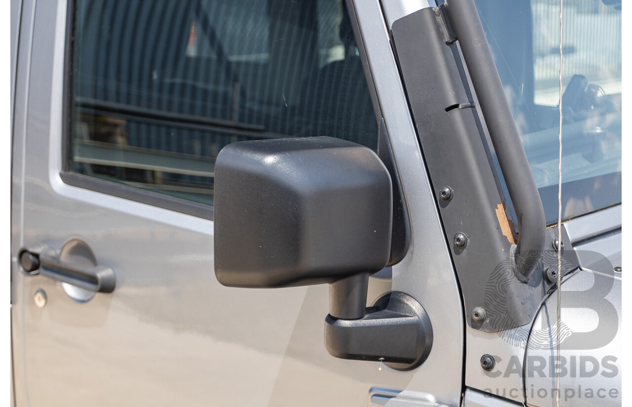 1/2018 Jeep Wrangler Unlimited Overland (4x4) JK MY18 4D Hardtop Billet Silver Metallic V8 5.7L