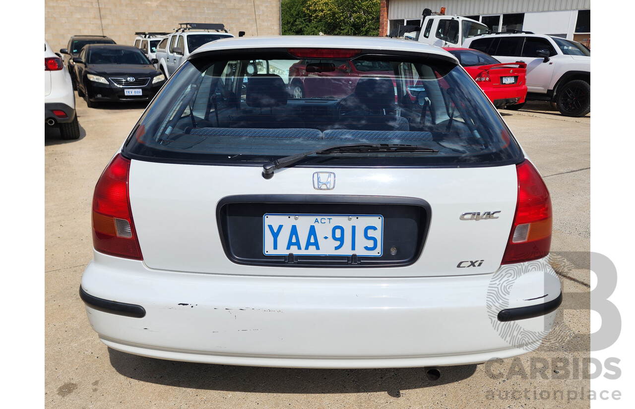 5/1998 Honda Civic CXi  3d Hatchback White 1.6L