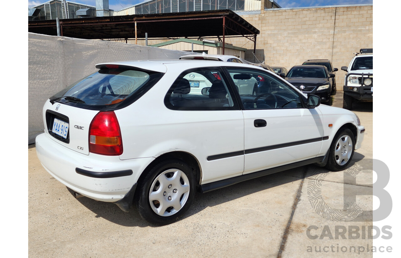 5/1998 Honda Civic CXi  3d Hatchback White 1.6L