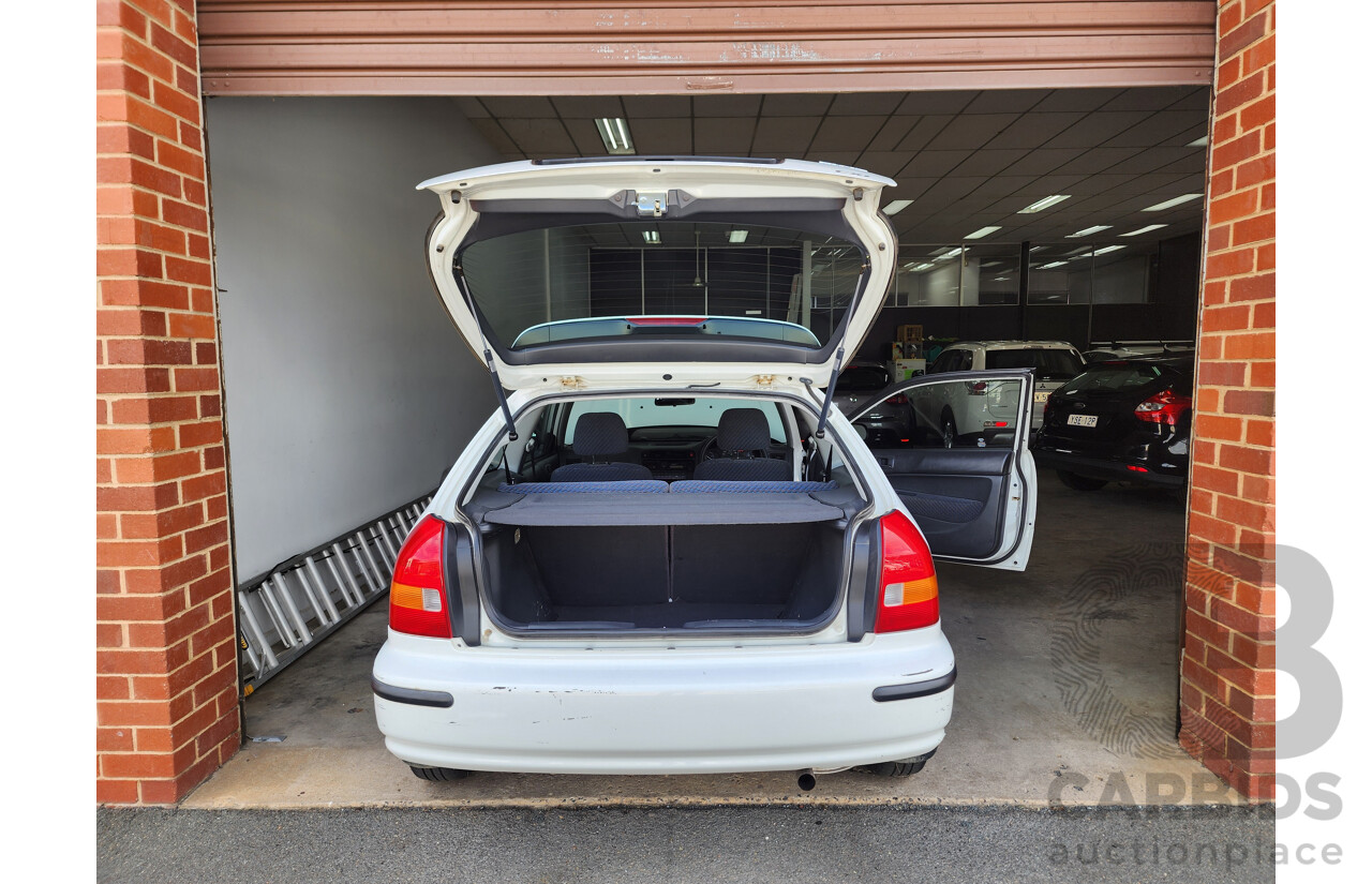 5/1998 Honda Civic CXi  3d Hatchback White 1.6L