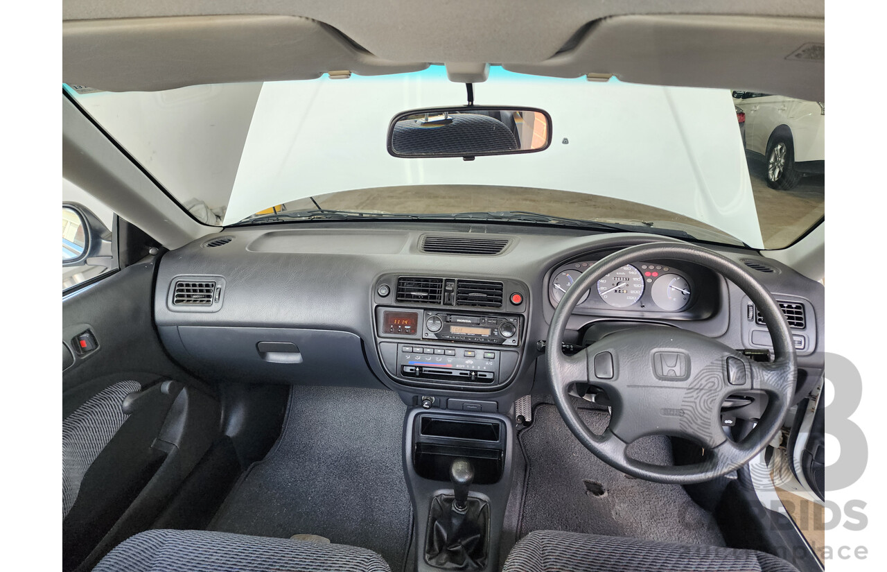 5/1998 Honda Civic CXi  3d Hatchback White 1.6L