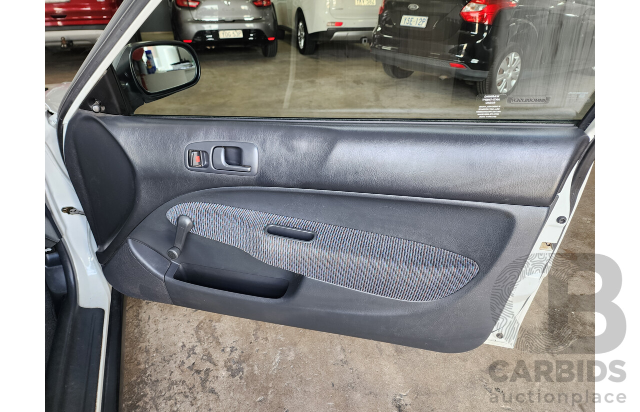 5/1998 Honda Civic CXi  3d Hatchback White 1.6L