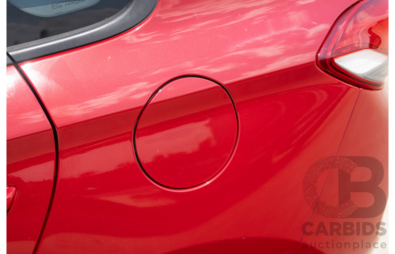 01/2018 Hyundai I30 Active PD 4D Hatchback Red 2.0L