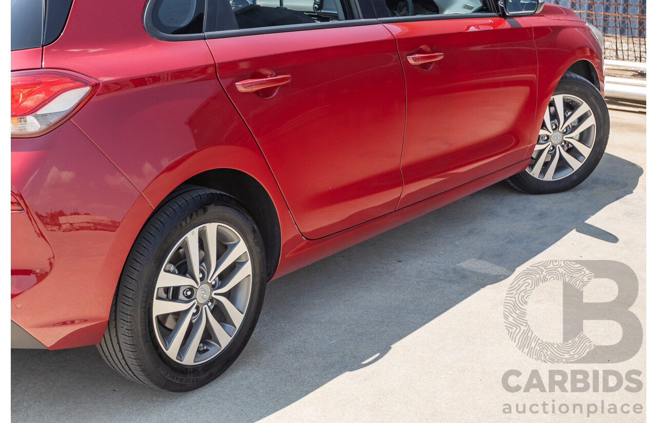 01/2018 Hyundai I30 Active PD 4D Hatchback Red 2.0L