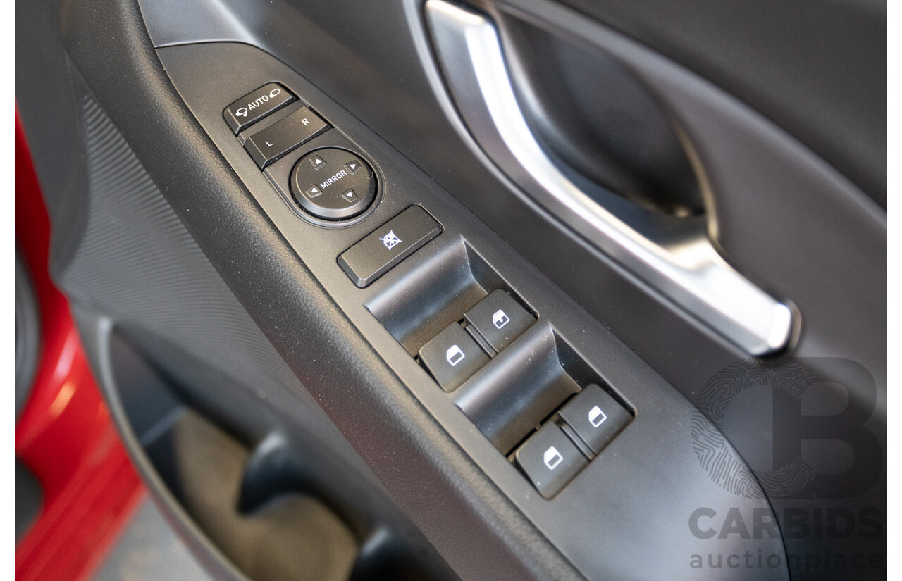 01/2018 Hyundai I30 Active PD 4D Hatchback Red 2.0L