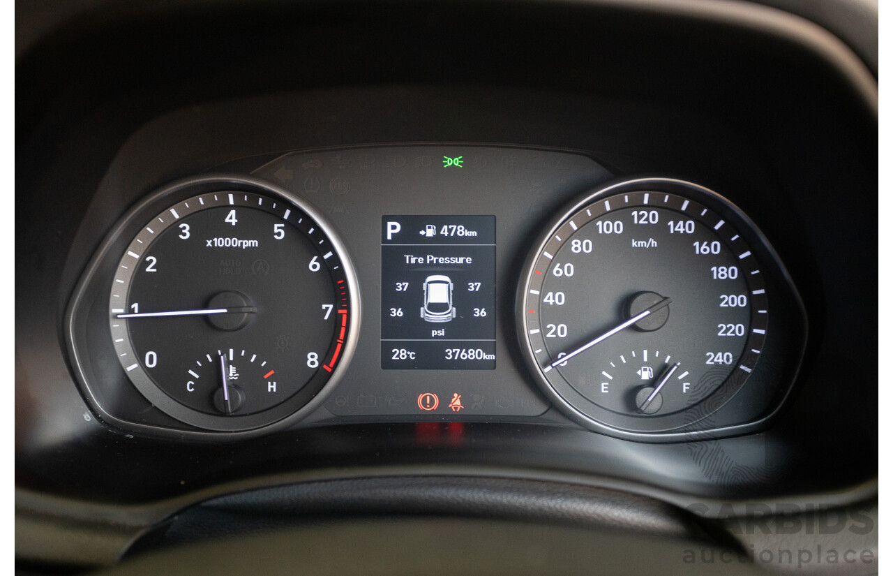 01/2018 Hyundai I30 Active PD 4D Hatchback Red 2.0L