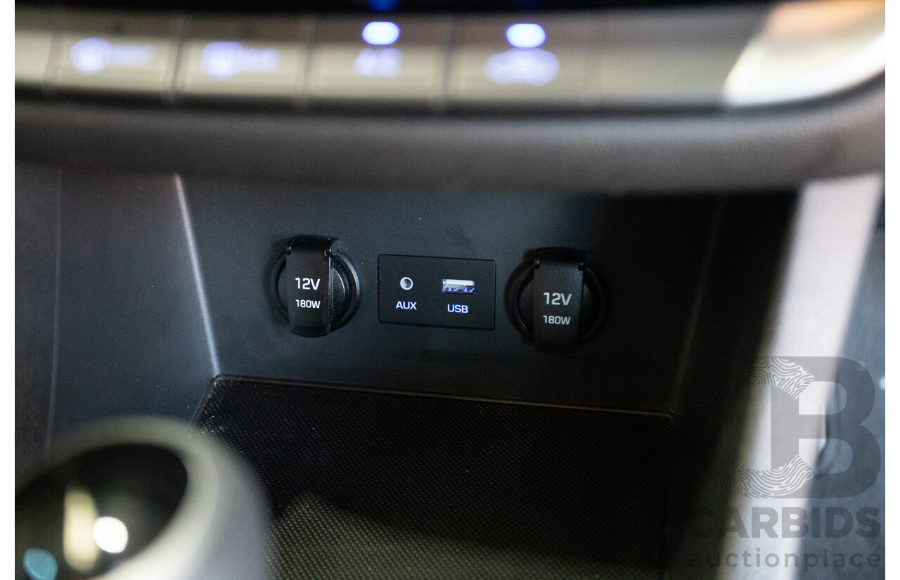 01/2018 Hyundai I30 Active PD 4D Hatchback Red 2.0L