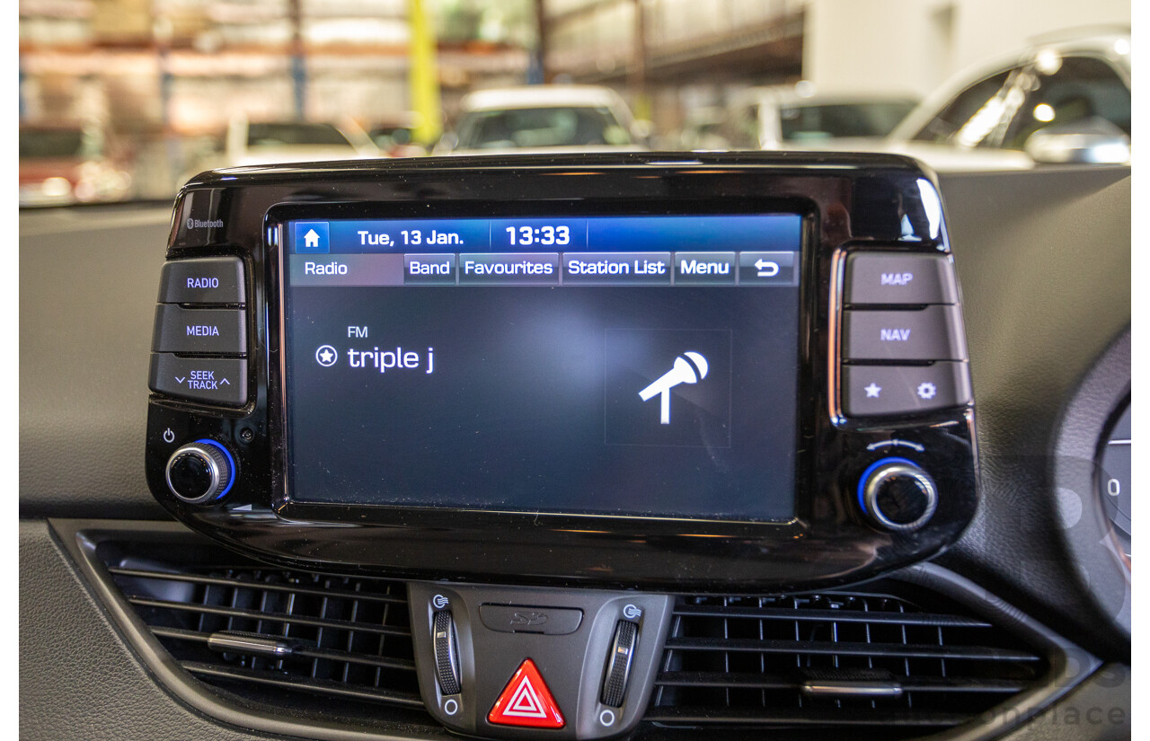 01/2018 Hyundai I30 Active PD 4D Hatchback Red 2.0L