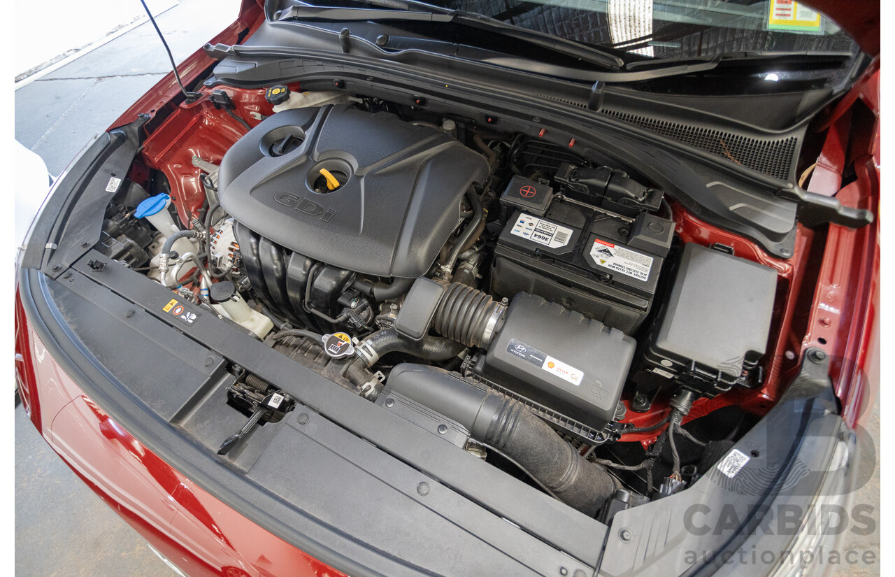 01/2018 Hyundai I30 Active PD 4D Hatchback Red 2.0L