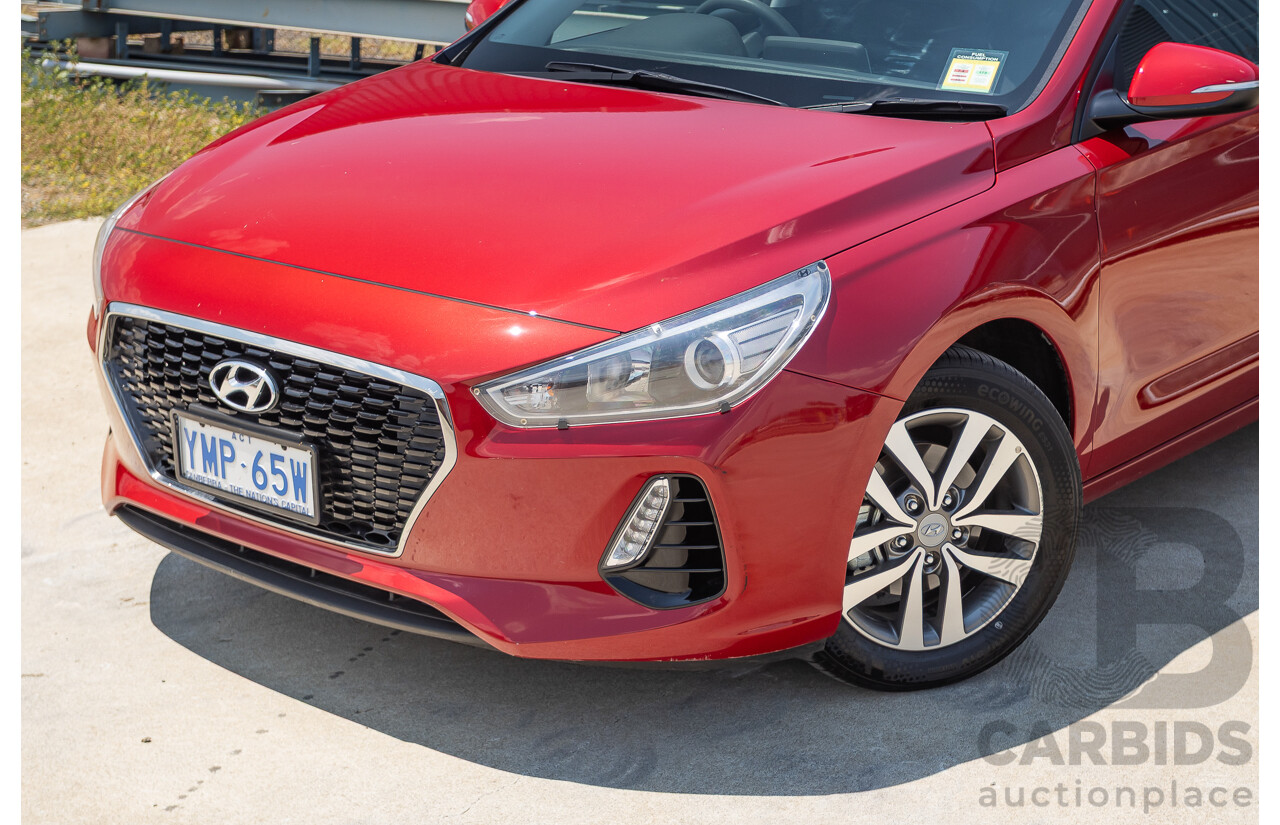 01/2018 Hyundai I30 Active PD 4D Hatchback Red 2.0L