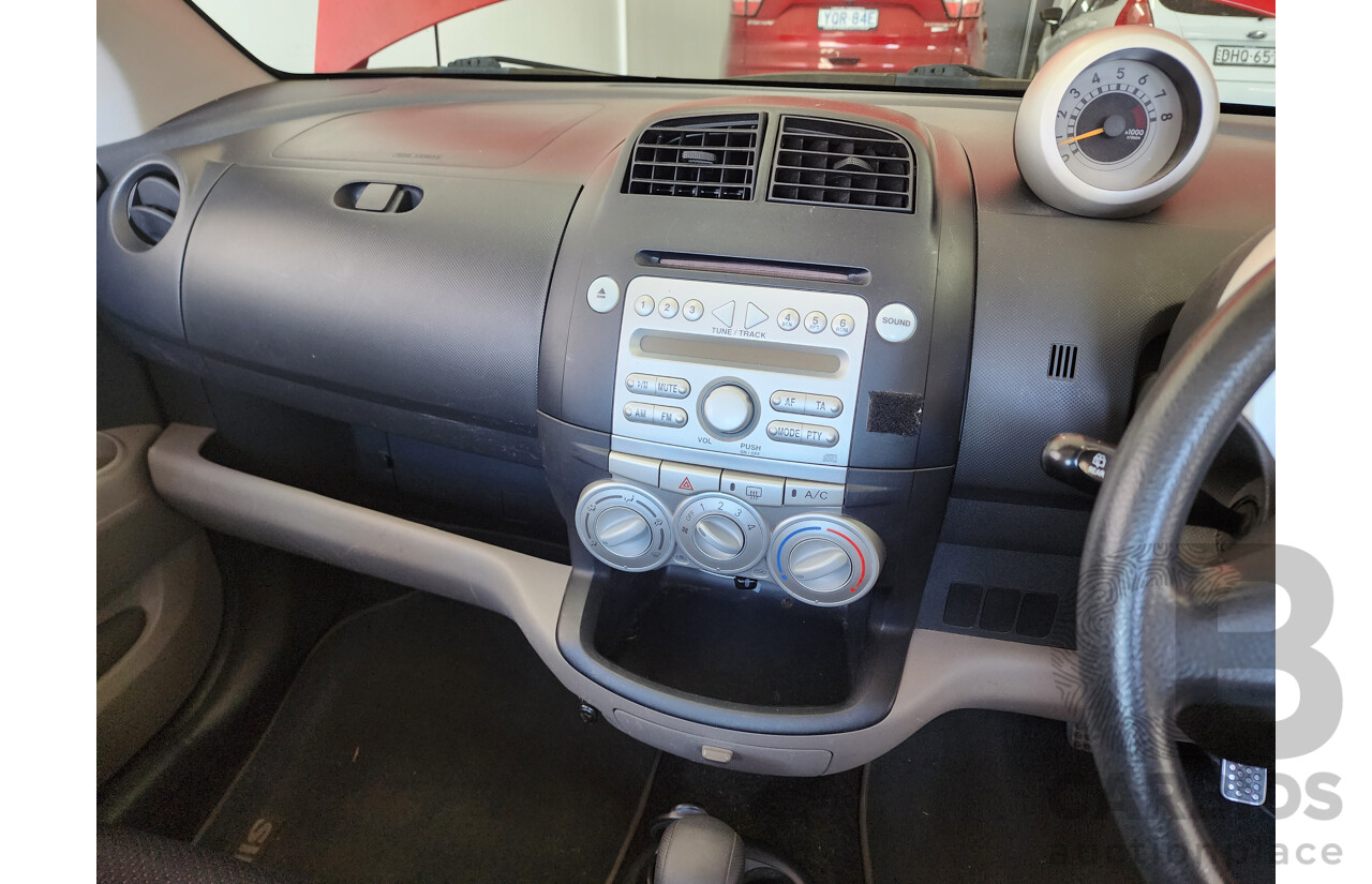 1/2007 Daihatsu Sirion GTvi  5d Hatchback Red 1.3L