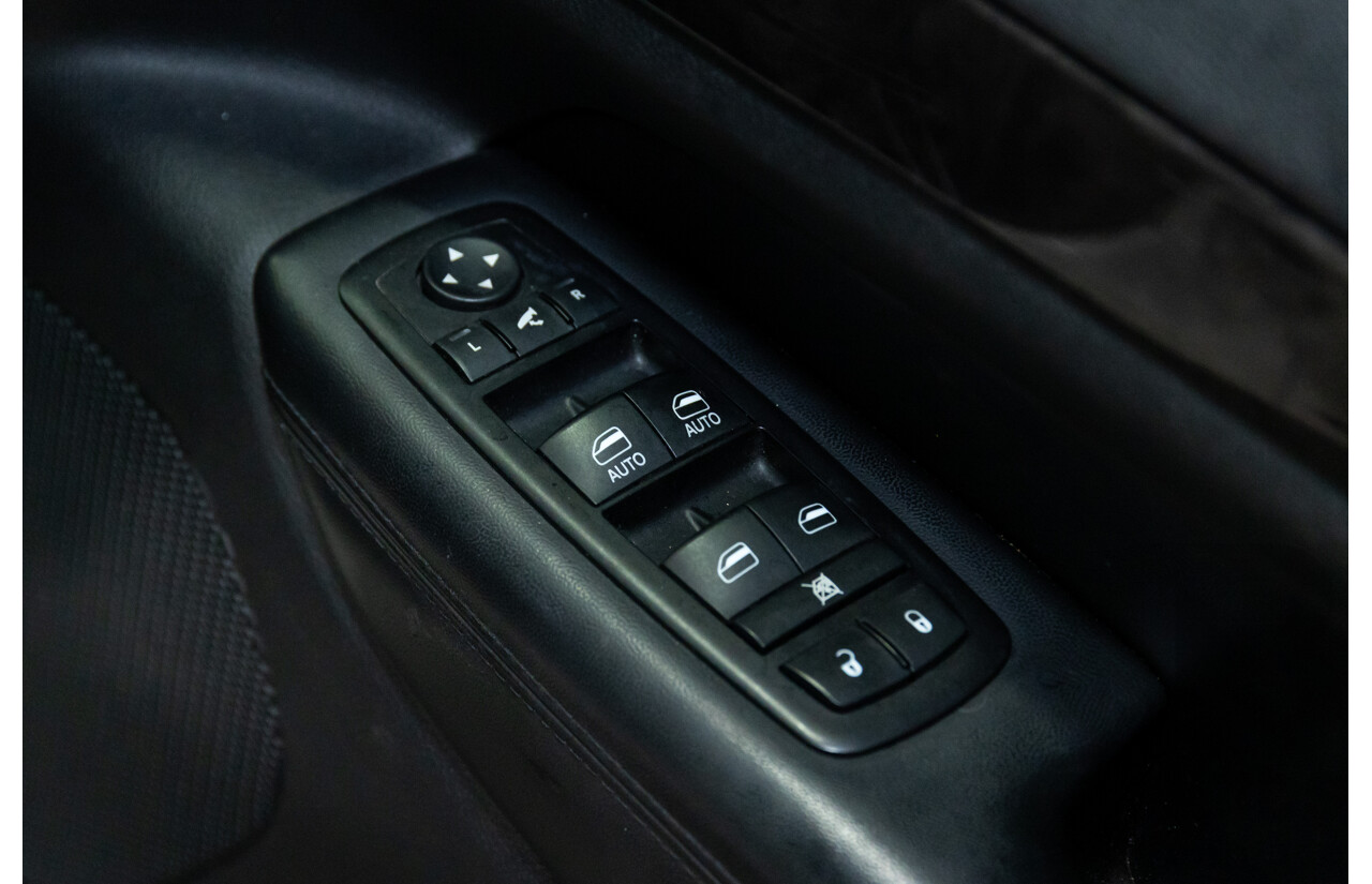 2/2012 Jeep Grand Cherokee Laredo (4x4) WK 4d Wagon Bright White V6 3.6L