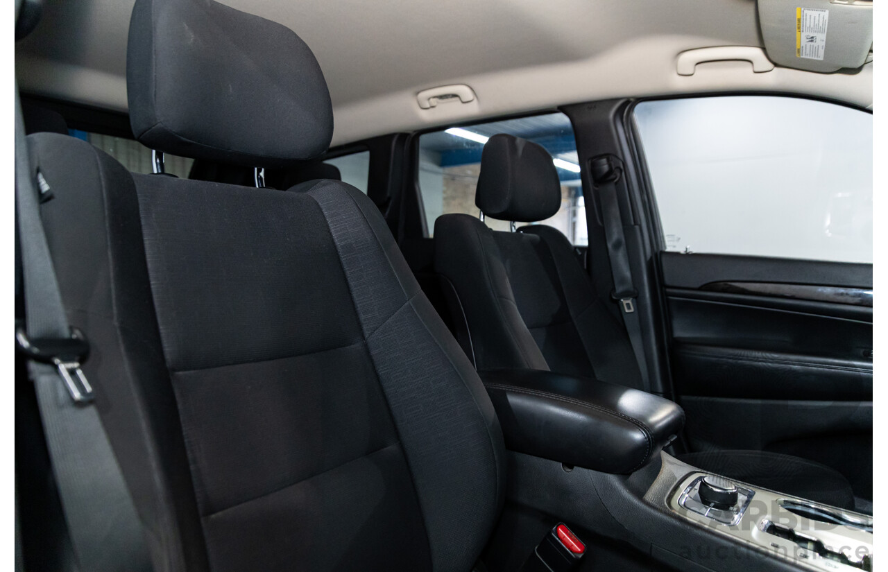 2/2012 Jeep Grand Cherokee Laredo (4x4) WK 4d Wagon Bright White V6 3.6L