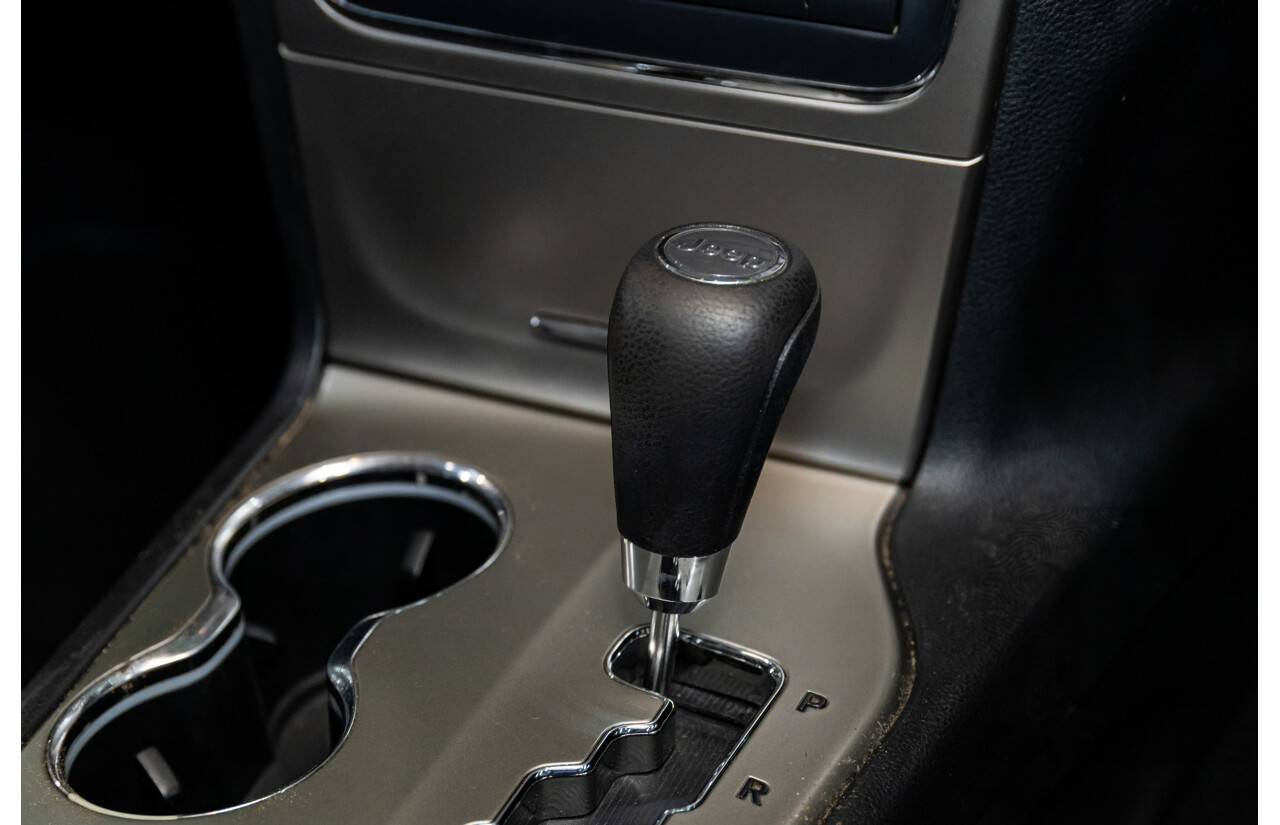 2/2012 Jeep Grand Cherokee Laredo (4x4) WK 4d Wagon Bright White V6 3.6L