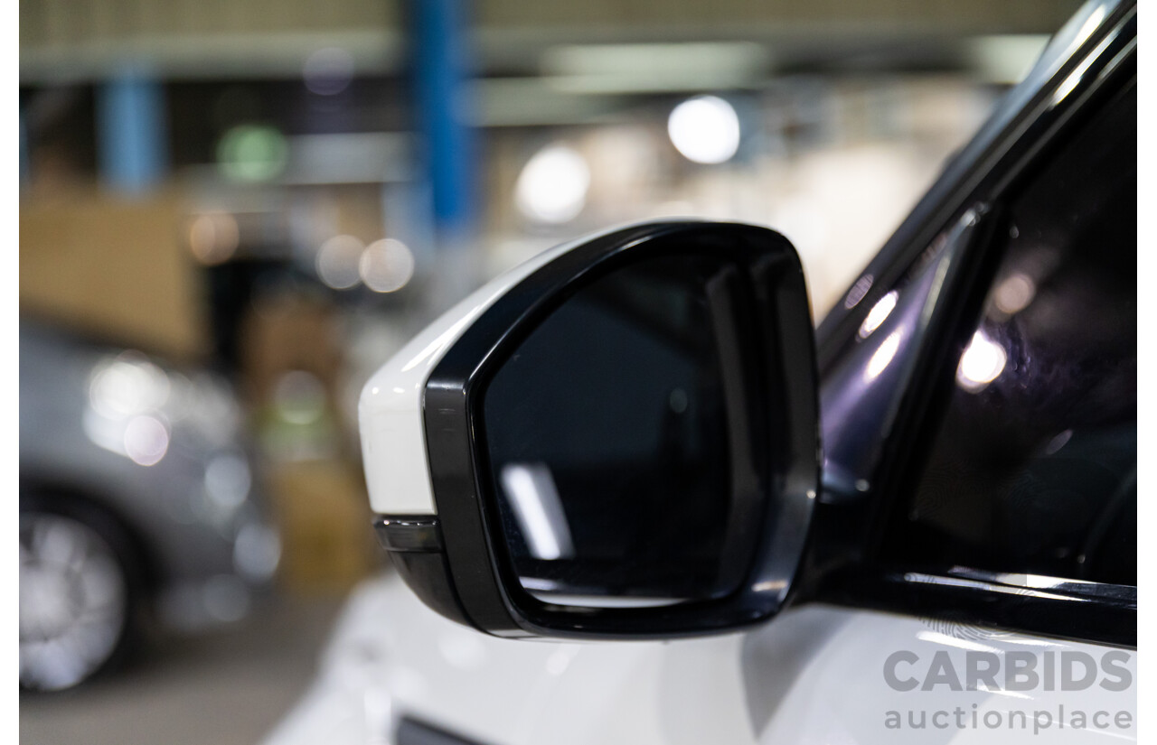 10/2015 Range Rover Evoque Td4 180 SE AWD LV MY16 5D Wagon Fuji White 2.0L