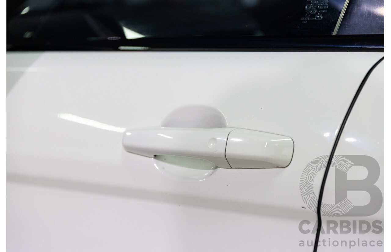 10/2015 Range Rover Evoque Td4 180 SE AWD LV MY16 5D Wagon Fuji White 2.0L