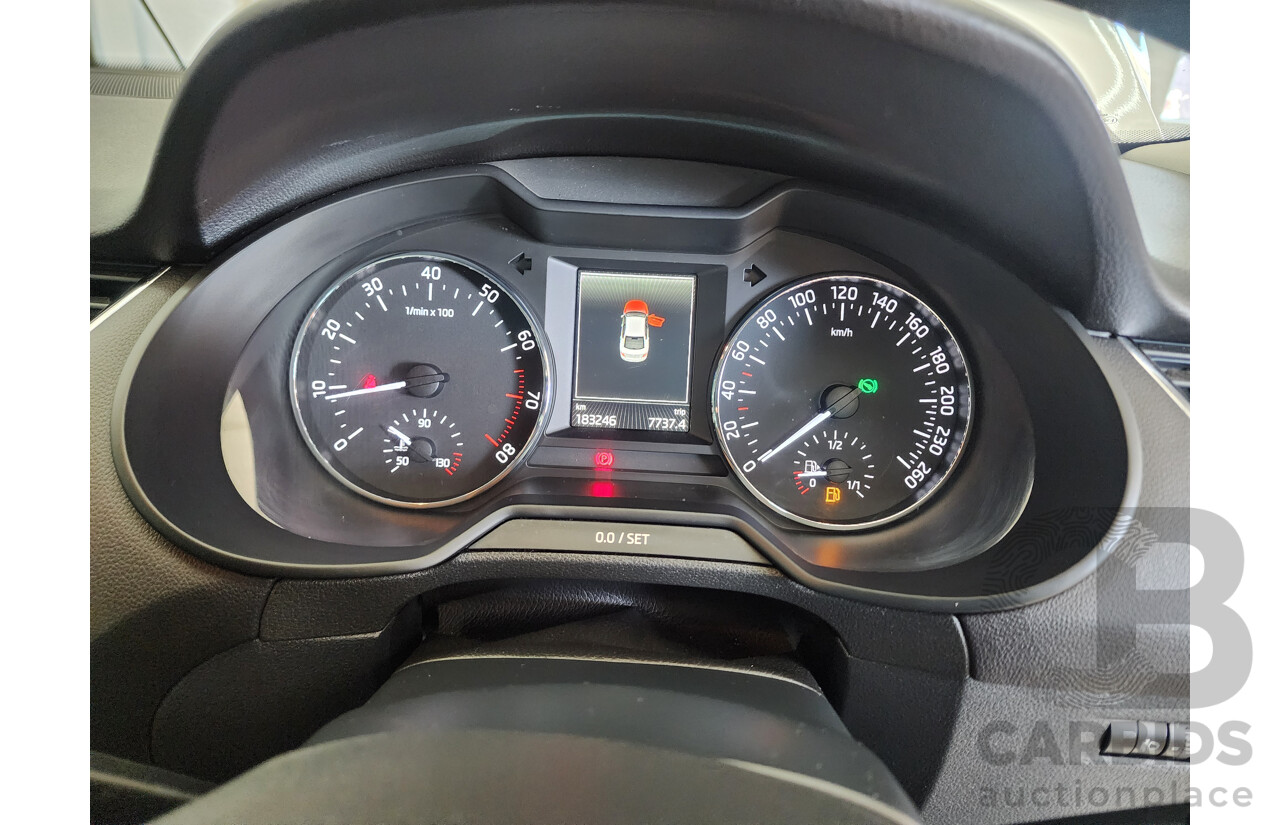 1/2014 Skoda Octavia 132 TSI Elegance NE 5d Hatchback White 1.8L