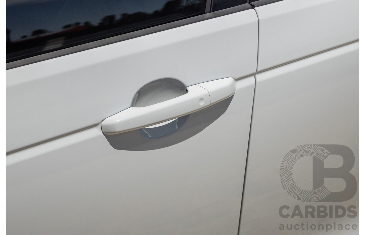 5/2015 Land Rover Discovery Sport SD4 SE (AWD) LC MY16.5 4D Wagon Fuji White Turbo Diesel 2.2L