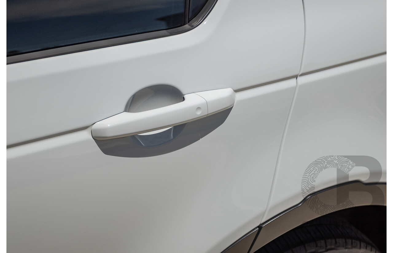 5/2015 Land Rover Discovery Sport SD4 SE (AWD) LC MY16.5 4D Wagon Fuji White Turbo Diesel 2.2L