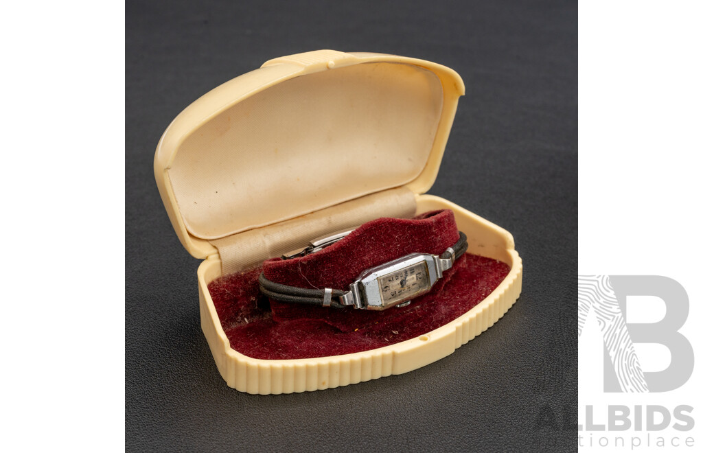 Ladies Unmarked Vintage Swiss Made Watch. 1920s - 1930s Era