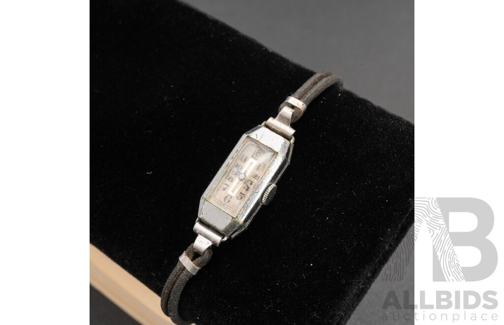 Ladies Unmarked Vintage Swiss Made Watch. 1920s - 1930s Era