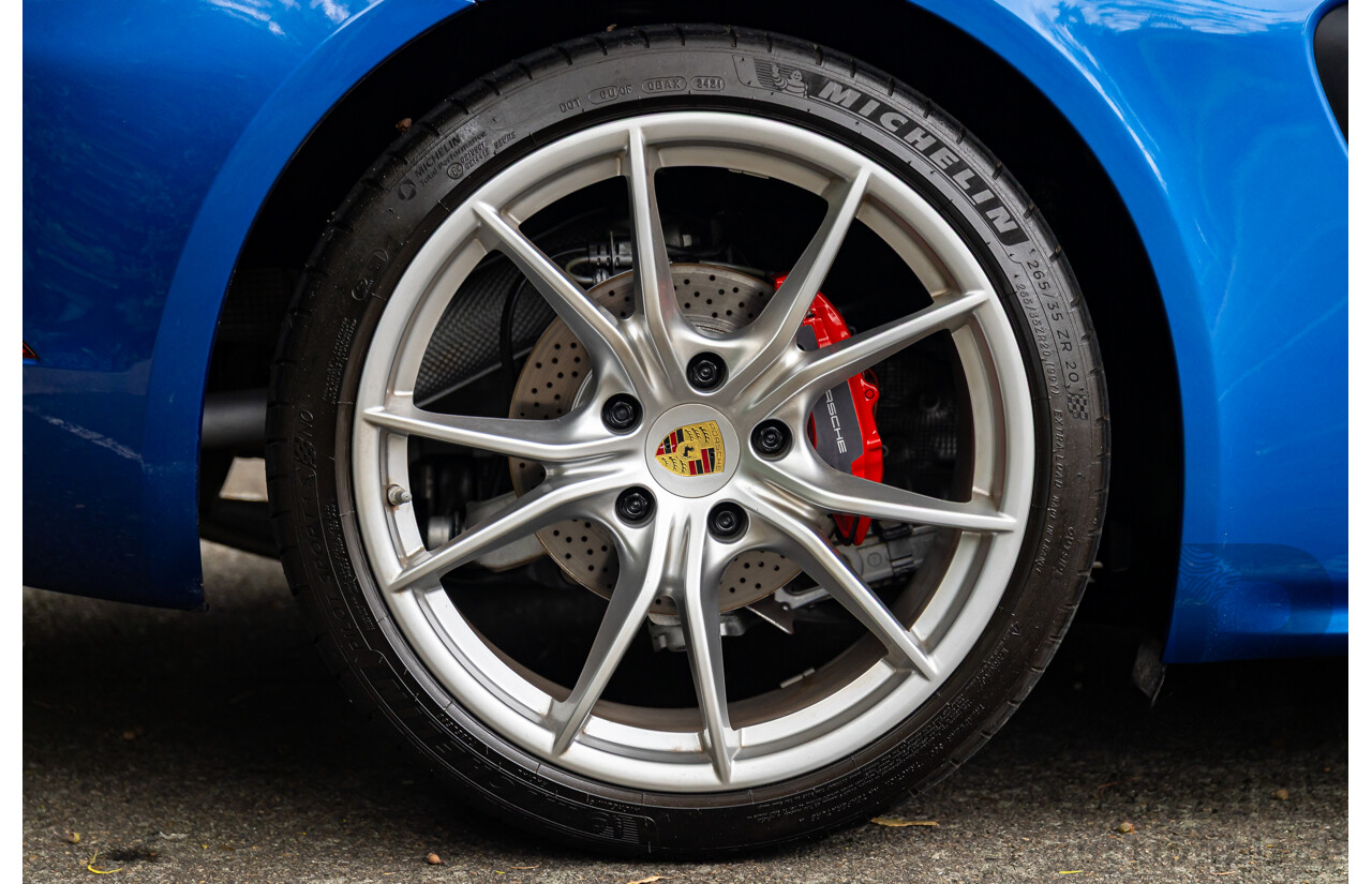 09/2017 Porsche 718 Cayman (RWD) 982 MY18 2d Coupe Sapphire Blue Metallic Turbo 2.0L