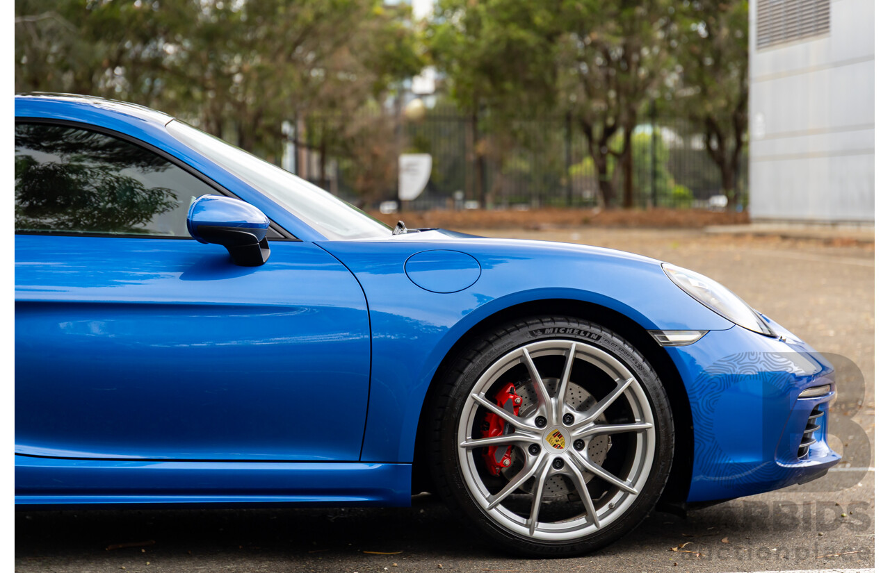 09/2017 Porsche 718 Cayman (RWD) 982 MY18 2d Coupe Sapphire Blue Metallic Turbo 2.0L