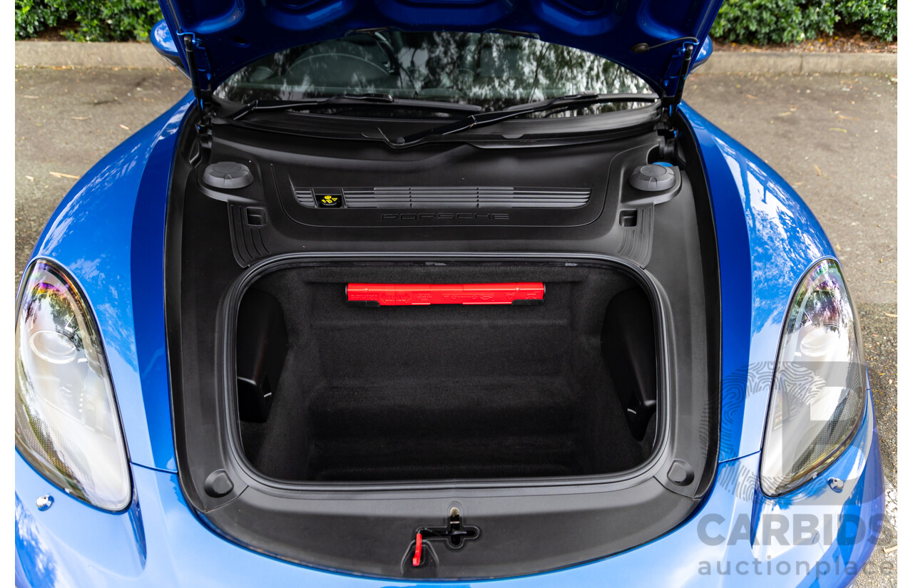 09/2017 Porsche 718 Cayman (RWD) 982 MY18 2d Coupe Sapphire Blue Metallic Turbo 2.0L