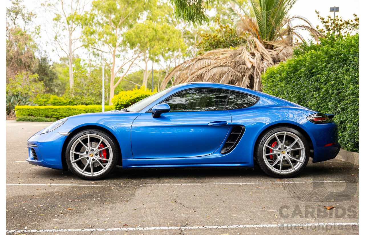 09/2017 Porsche 718 Cayman (RWD) 982 MY18 2d Coupe Sapphire Blue Metallic Turbo 2.0L